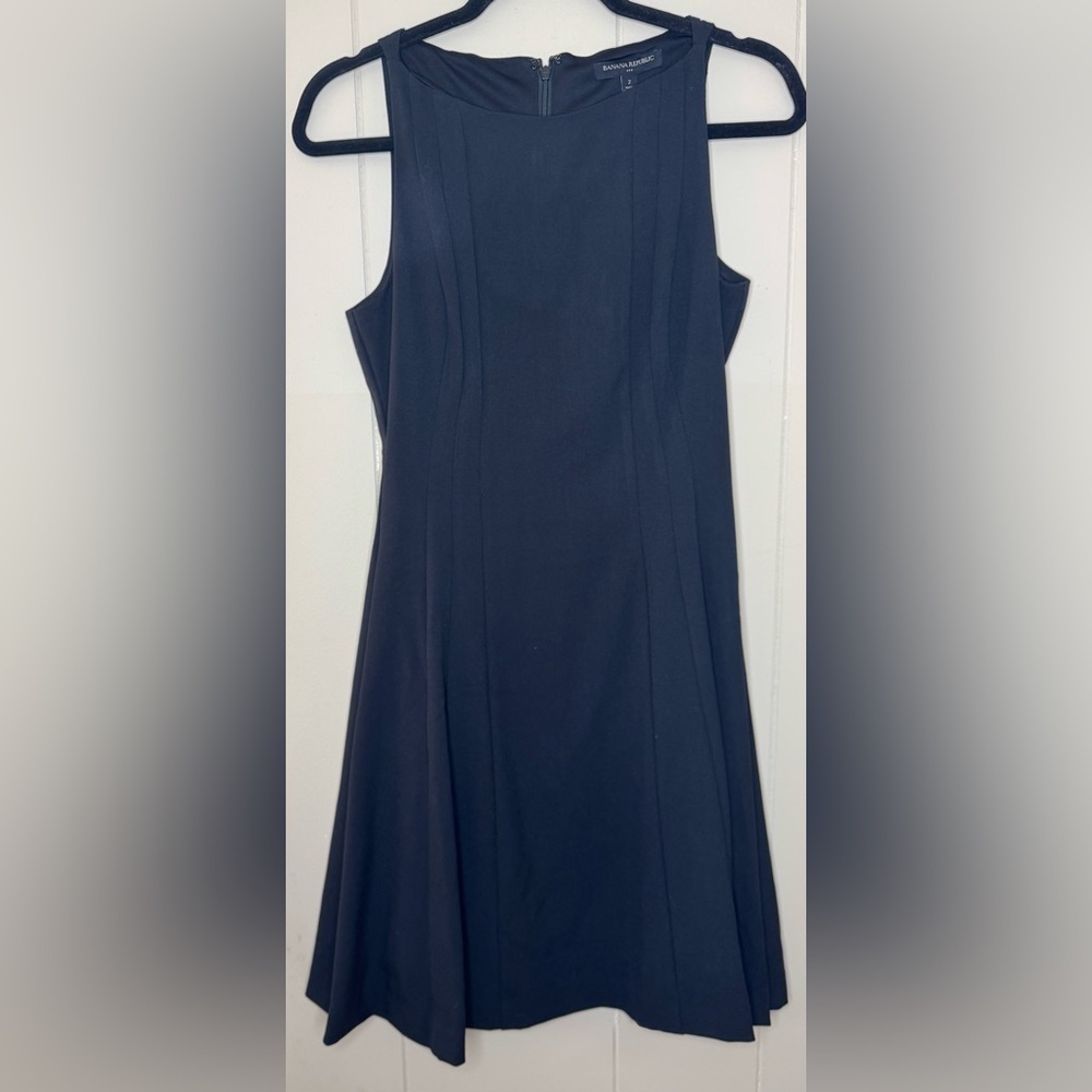 NWT Banana Republic Ballet Neck Pin Tuck Fit & Flare Lined Dress Size 2